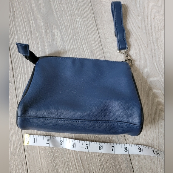 Salvatore Ferragamo For Eva Air Amenities Bag - Picture 2 of 4